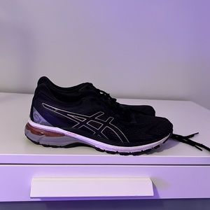 Asics GT-2000 8 runners